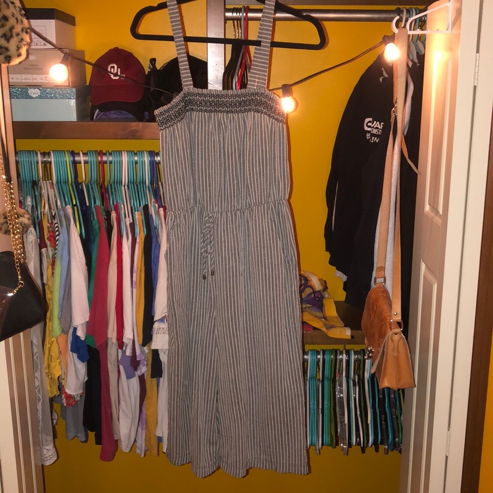 CUTE JUMPSUIT!!